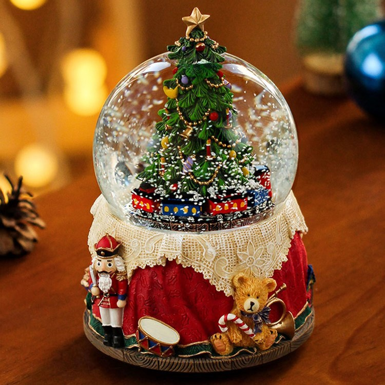 Custom made Snow Globes With Music Resin Crafts Christmas Tree Snow Globe Holiday Gift Christmas Snowball