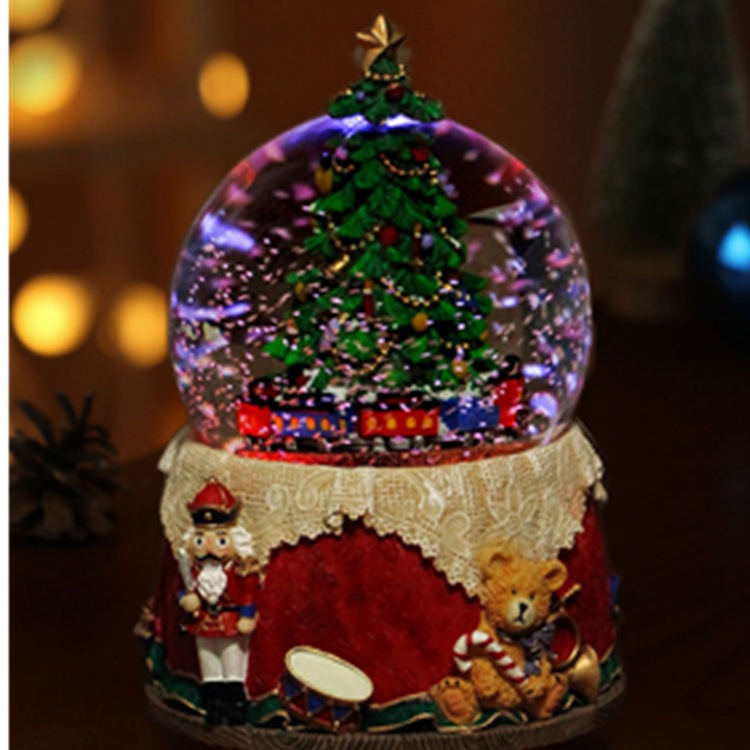 Custom made Snow Globes With Music Resin Crafts Christmas Tree Snow Globe Holiday Gift Christmas Snowball