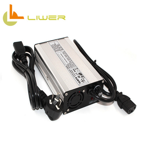 Customized CE solar panel controller 12v 24v 48v 3a 4a 30ah 40ah 60ah battery charger