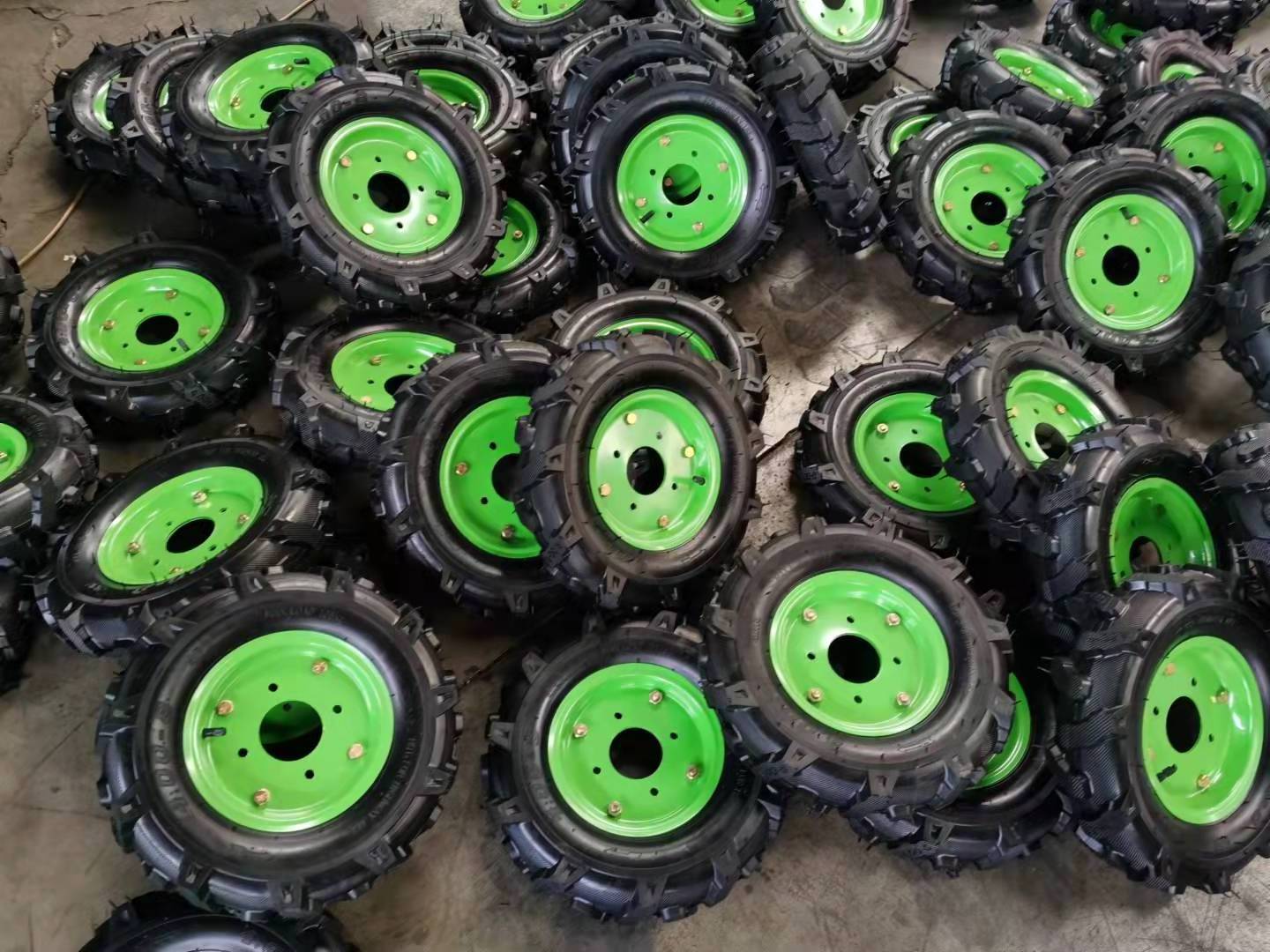 16 inch 4.00  8 micro cultivator  mini tiller tyre hot sale in Russian