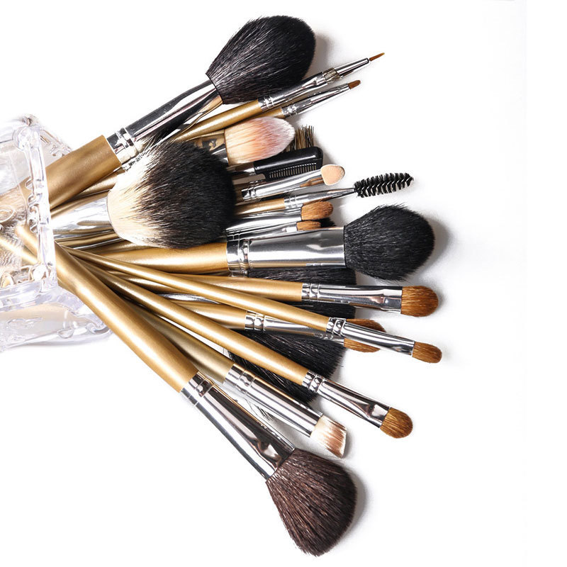 Factory Direct Carrier Designer  With Crystals Huda 20pcs Golden Black Set Makeup Brush Set Private Label