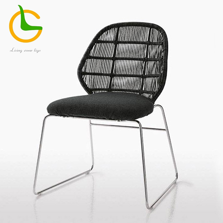 Waterproof plastic rattan outdoor garden wicker table and chair sets for villa and courtyard