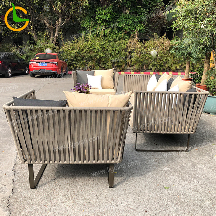 European Accepted Customized Outdoor Garden Couches and Rope Woven Sofas Furniture Set for Villa Modern Garden Sofa Lounge Set