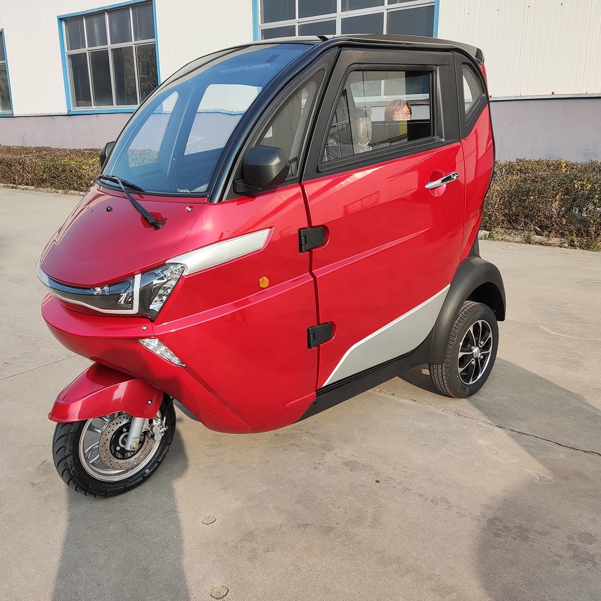 Battery Enclosed Small Electric Mini Car Y2 350cc AC Motor Wheel Electric Car Motorized Electric 2 Seat Trike 60V Closed 3 150kg