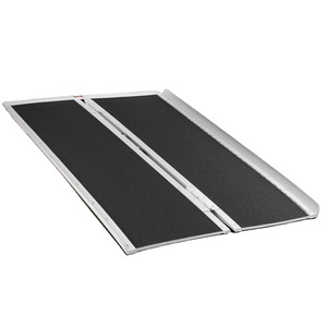 Hot Sale 36 x 31 Inches Portable  Wheelchair Ramp with Skidproof Surface Aluminum Threshold Ramp for Wheel Chairs