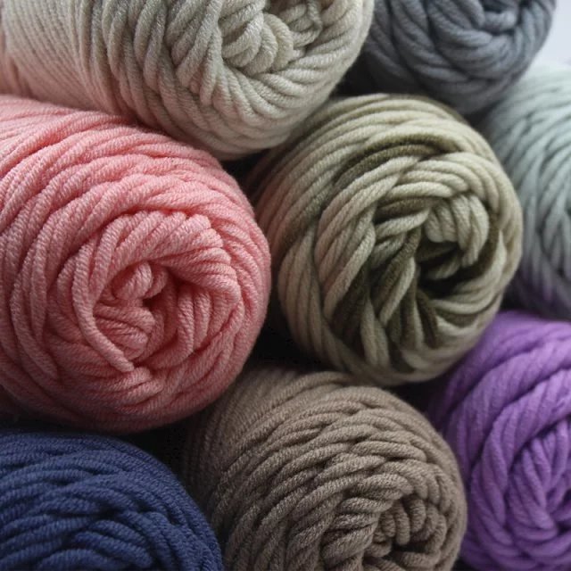 Free Samples Multi Colored 8ply 100g Milk Cotton Blended Yarn for Crochet and Knitting