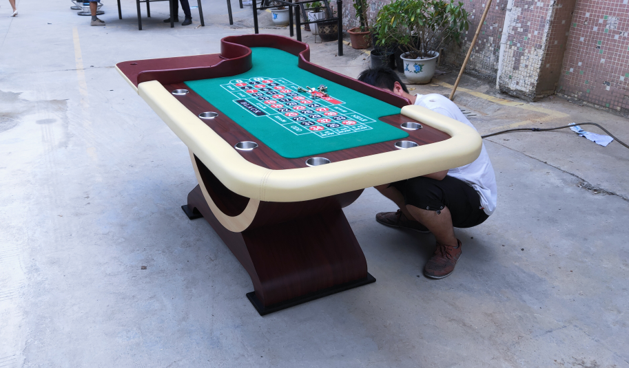 Luxury Roulette Table Casino Gambling Poker Tables Professional Table Custom for Game