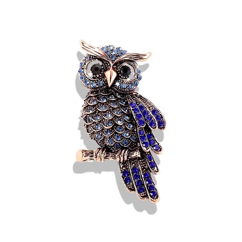 2023 New Pattern charming retro chic owl shape brooch clothing accessories For gift Party Wedding Brooches For Women