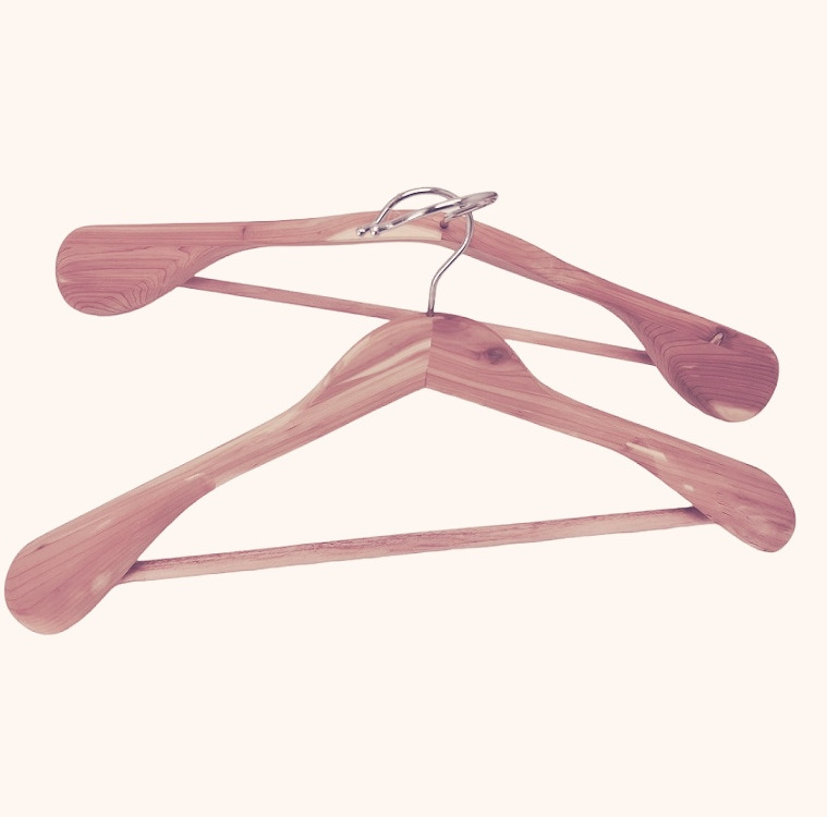 Custom Natural Aromatic Cedar wood hanger for clothing hijab hanger Wide Shoulder