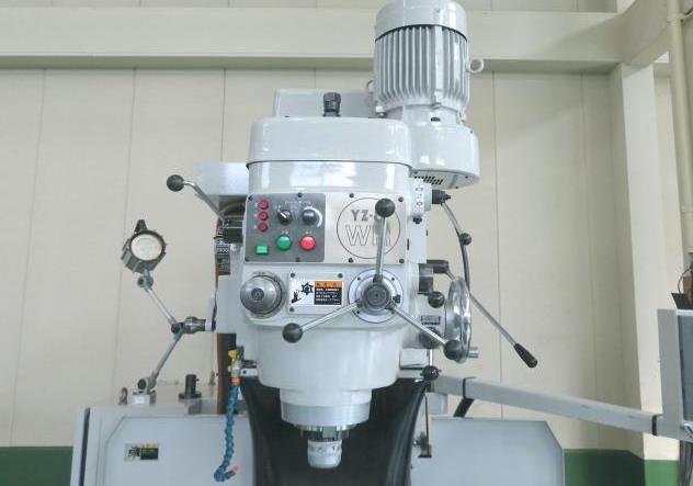 China Universal CNC milling machines YZ-8WR machining center cnc milling vertical machine