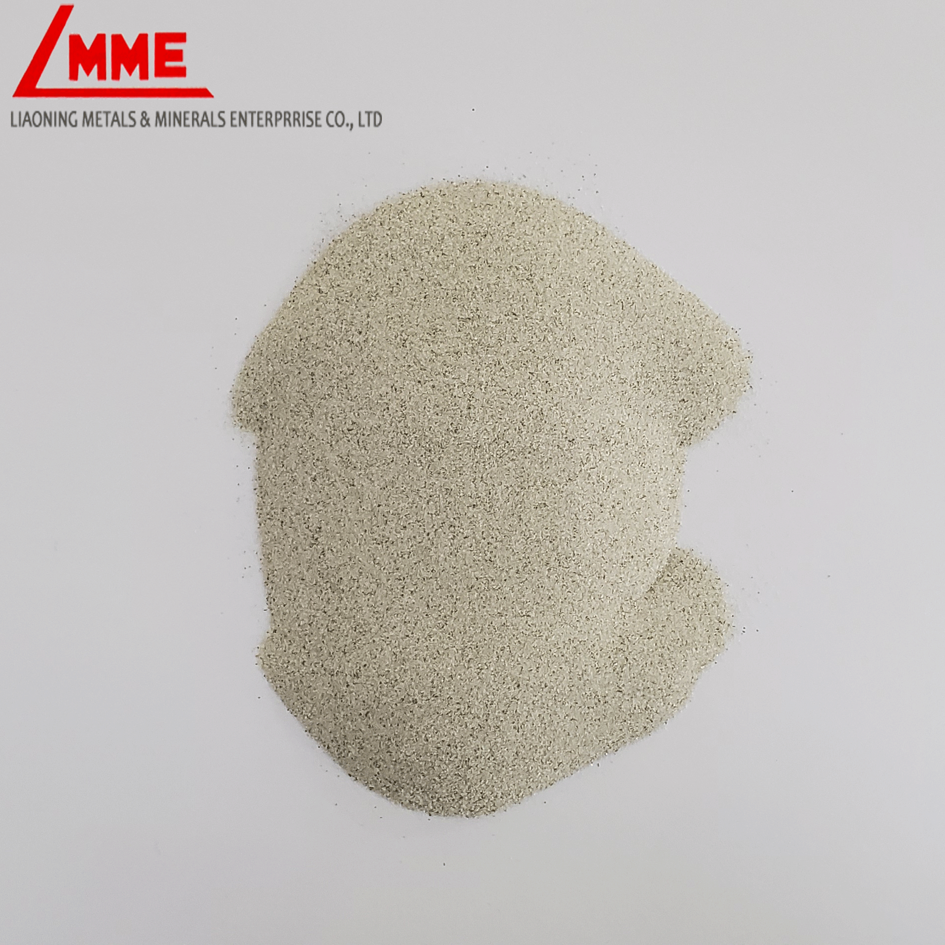 Factory direct supply with competitive price 99.6% silica sand