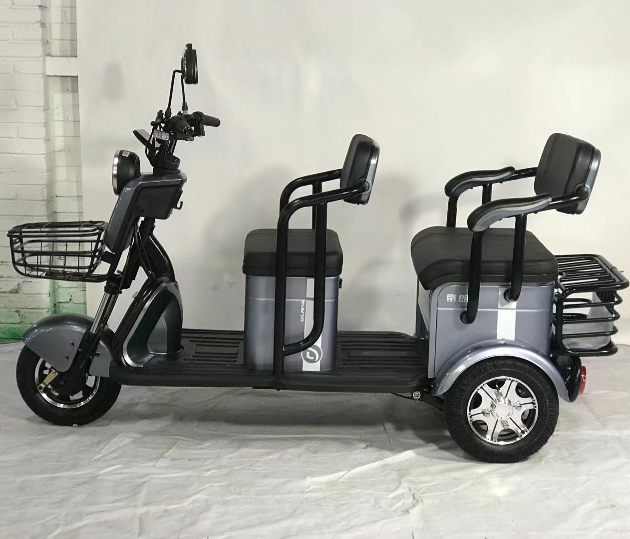 Fat Tire Electric Tricycle 3 Wheels Electric Mobility Scooter for the Elderly Electric Bike Passenger Tricycles