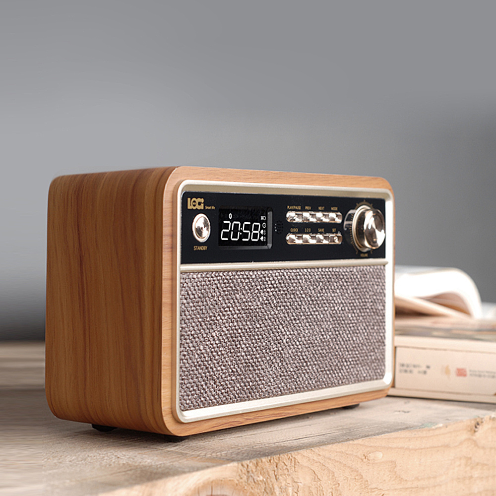 Portable stereo BT speaker with FM radio / USB & micro SD playback