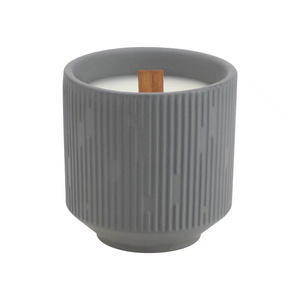 Wholesale Luxury Ribbed Ceramic Other Candle Holders Lanterns and Candle Empty Jars Matte Black and White 8 OZ Cylinder