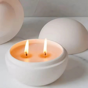 Christmas Ball Shape Ceramic Aura Candle Vessel Porcelain Soy Candle Jar with Lid