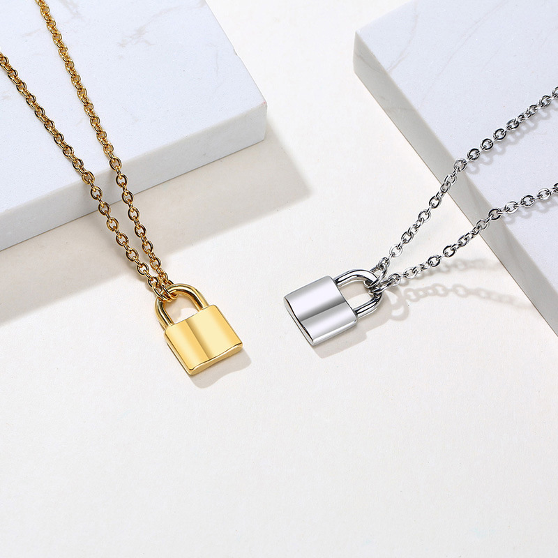 Classic High Quality Hand-Polished Stainless Steel 18K Gold Plated Chains Thick Lock Pendant Necklace