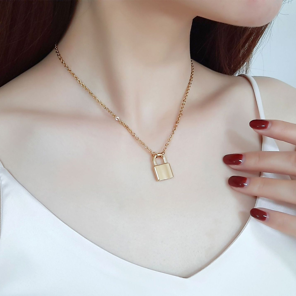 Classic High Quality Hand-Polished Stainless Steel 18K Gold Plated Chains Thick Lock Pendant Necklace