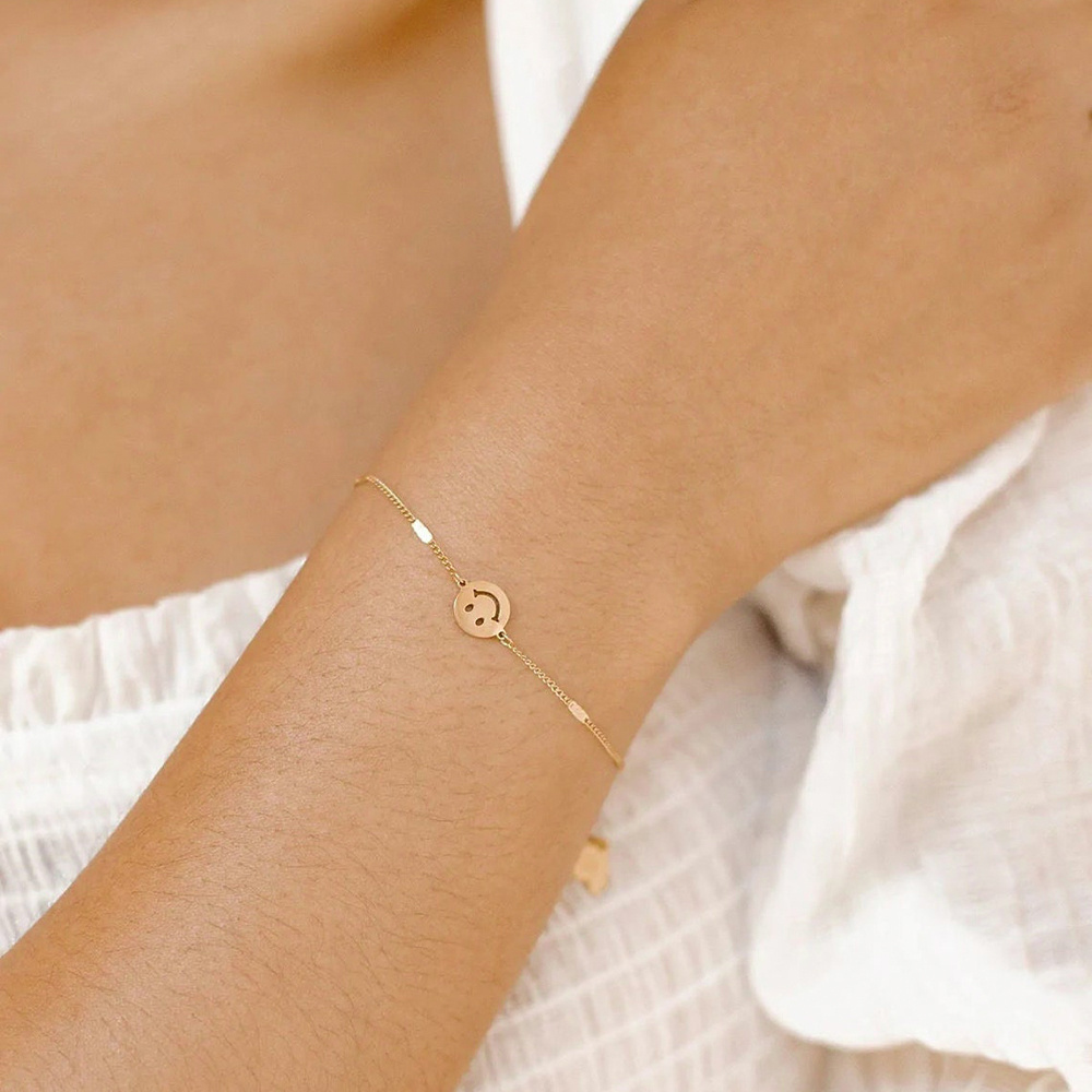 Dainty Happy Smiley Face Bracelet Stainless Steel Waterproof Jewelry Charm 18k Gold Plated Chain Bracelet for Women