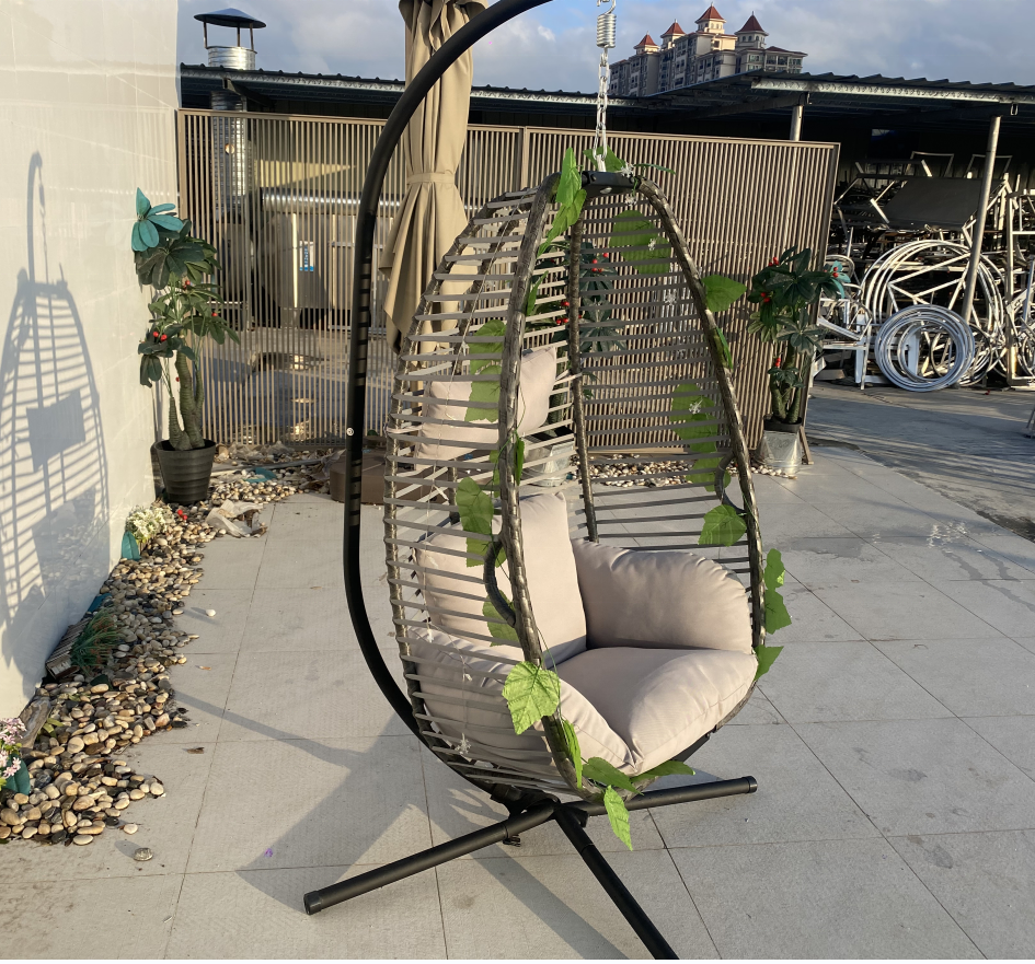 outdoor swing chair hanging baskets deep cushion metal stand leisure egg chairs hammocks garden wicker folding egg