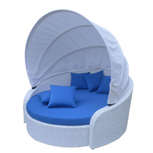 New Arrival Rattan Outdoor Daybed Outdoor Sunbed With Rattan Covered And Canopy Wicker Furniture