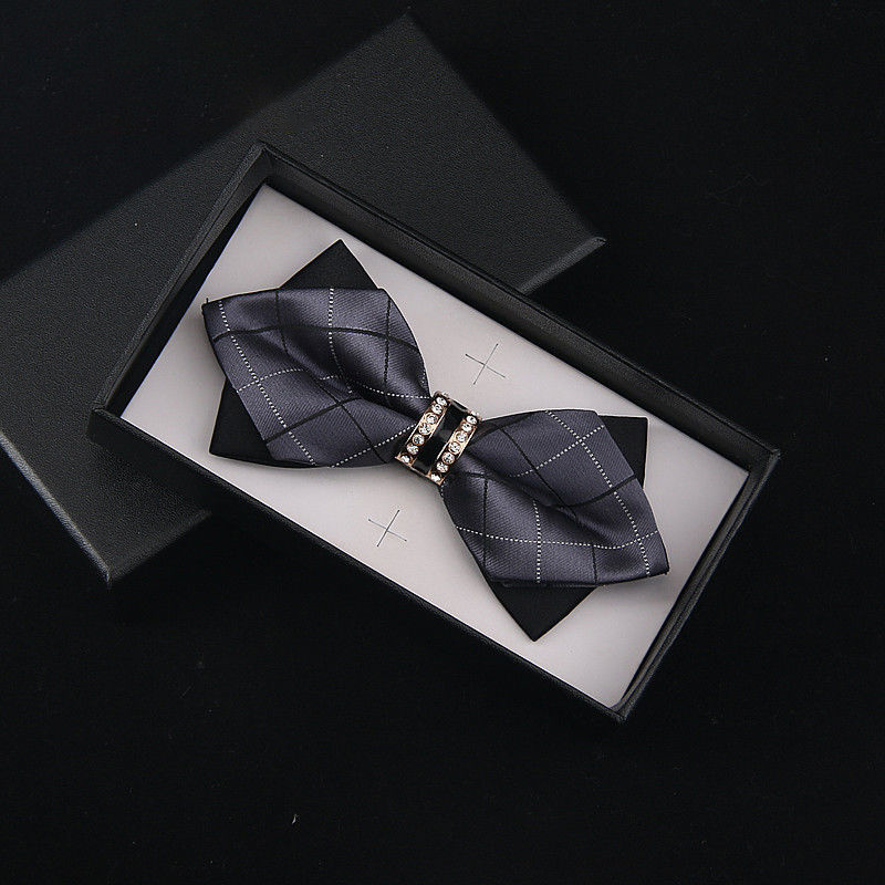 Wholesale Men Bowtie Necktie Handkerchief Clip Set Gift Box Custom Bulk Bow Tie for Wedding