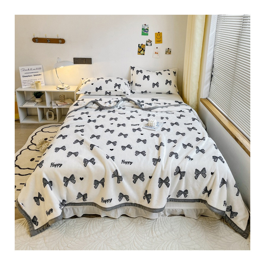 High Quality Polyester Blanket Fabric Home Fluffy Modern Korean Style Pattern Flannel Fleece Throw Blanket