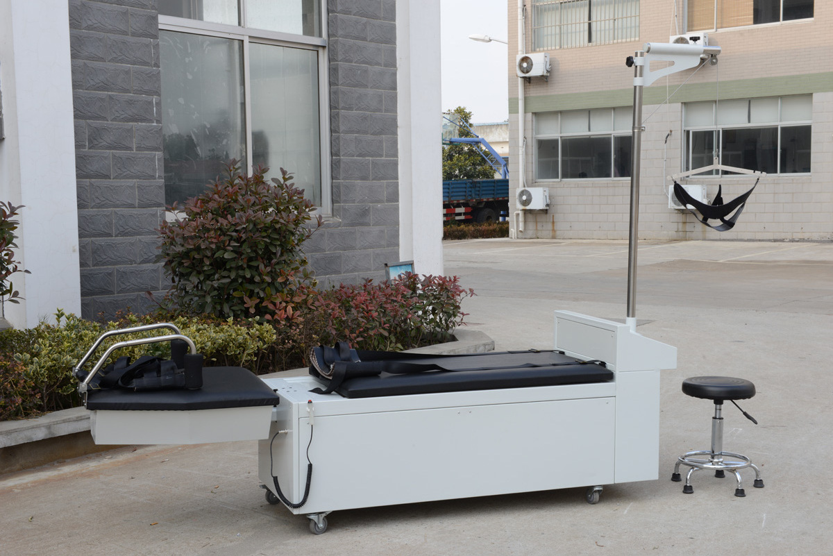 Electric traction bed Traction Table Equipment For Hospital Bed