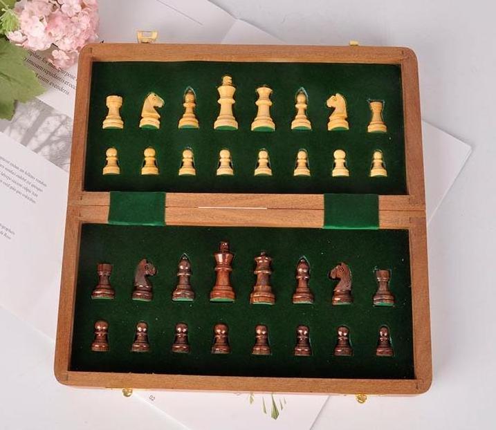 Retro Table toys Wooden magnetic chess Foldable Portable International chess