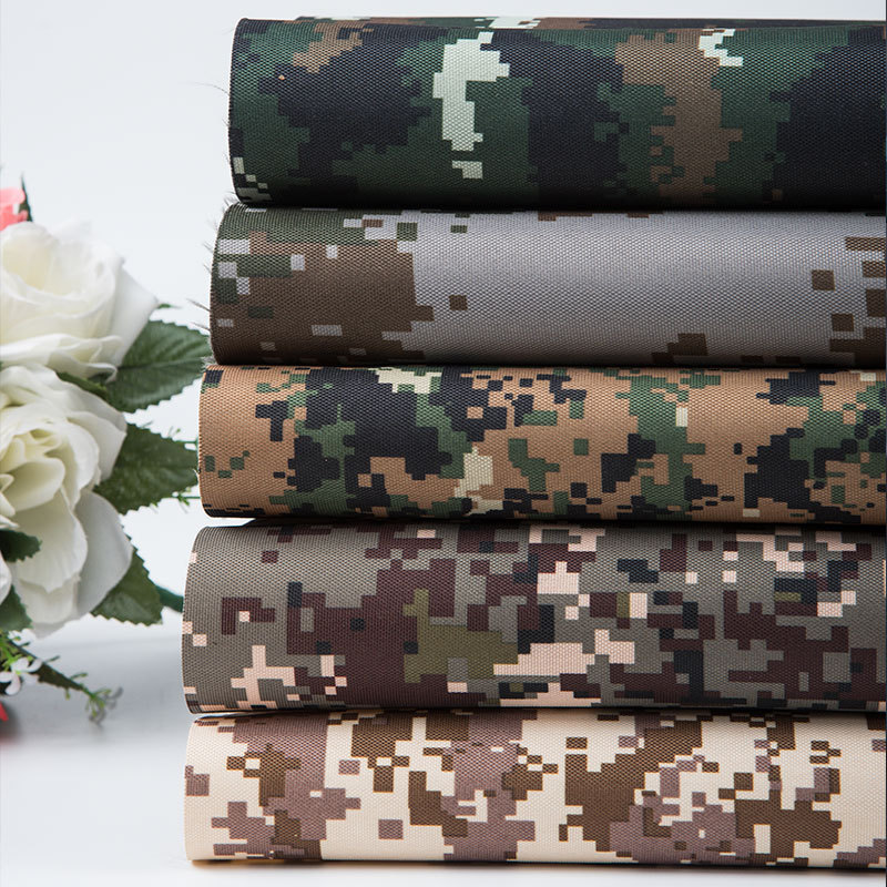 China Coated 600D Camouflage PVC coating bag material Waterproof 100% Polyester digital printing Oxford Fabric for Bag / Tent