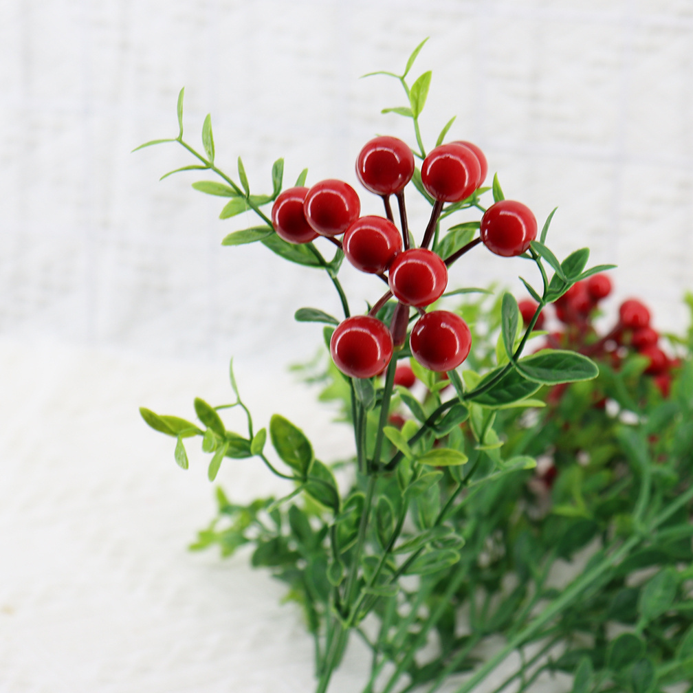 Factory Wholesale Bouquet Artificial Small Red Berry Branches for Christmas Decorations