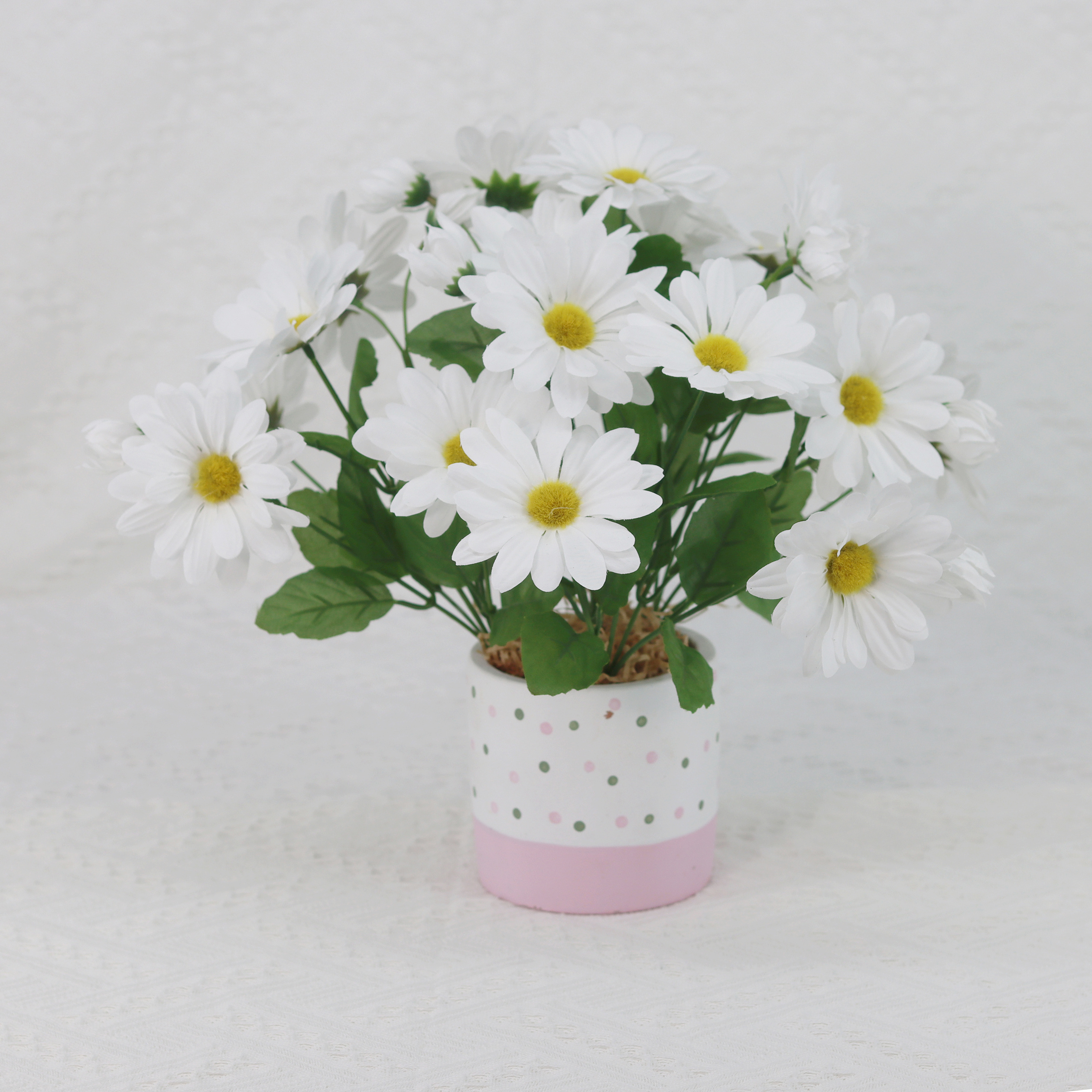 China factory direct sale new cheap artificial chrysanthemum, simulation white beige daisy