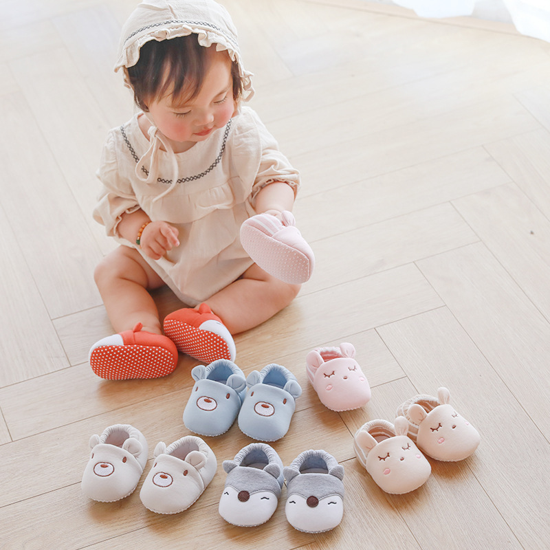 America Europe Popular Infant Footwear Soft Sole Anti slip Baby Walking Socks Indoor Early Education Cartoon Baby Floor Socks