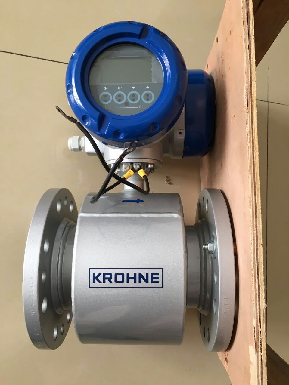 Original and new  Krohne OPTIFLUX 4300 Electromagnetic flow meter