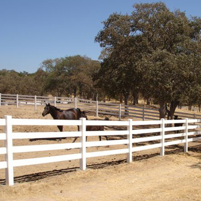 6*8 Feet High Quality Factory Directly PVC 3 Rails Farm and Horse Fence White Nature