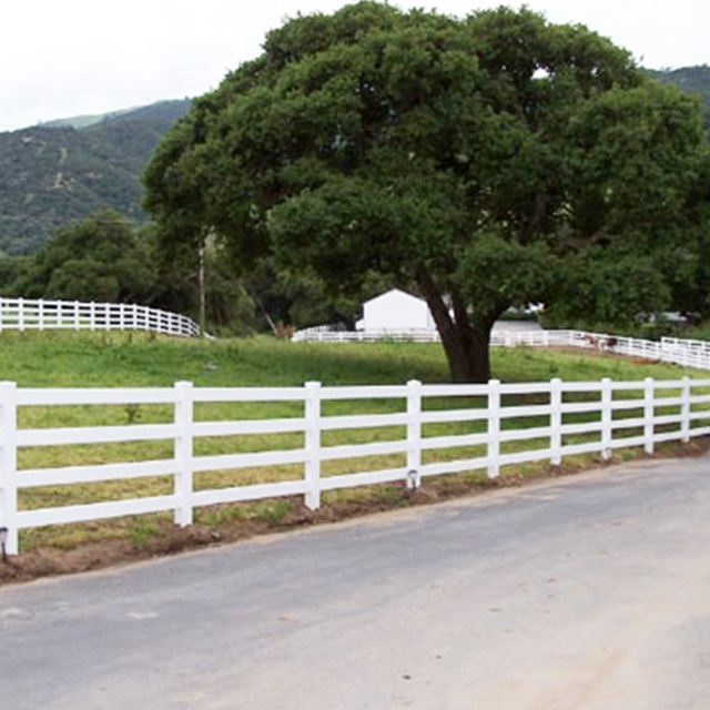 6*8 Feet High Quality Factory Directly PVC 3 Rails Farm and Horse Fence White Nature