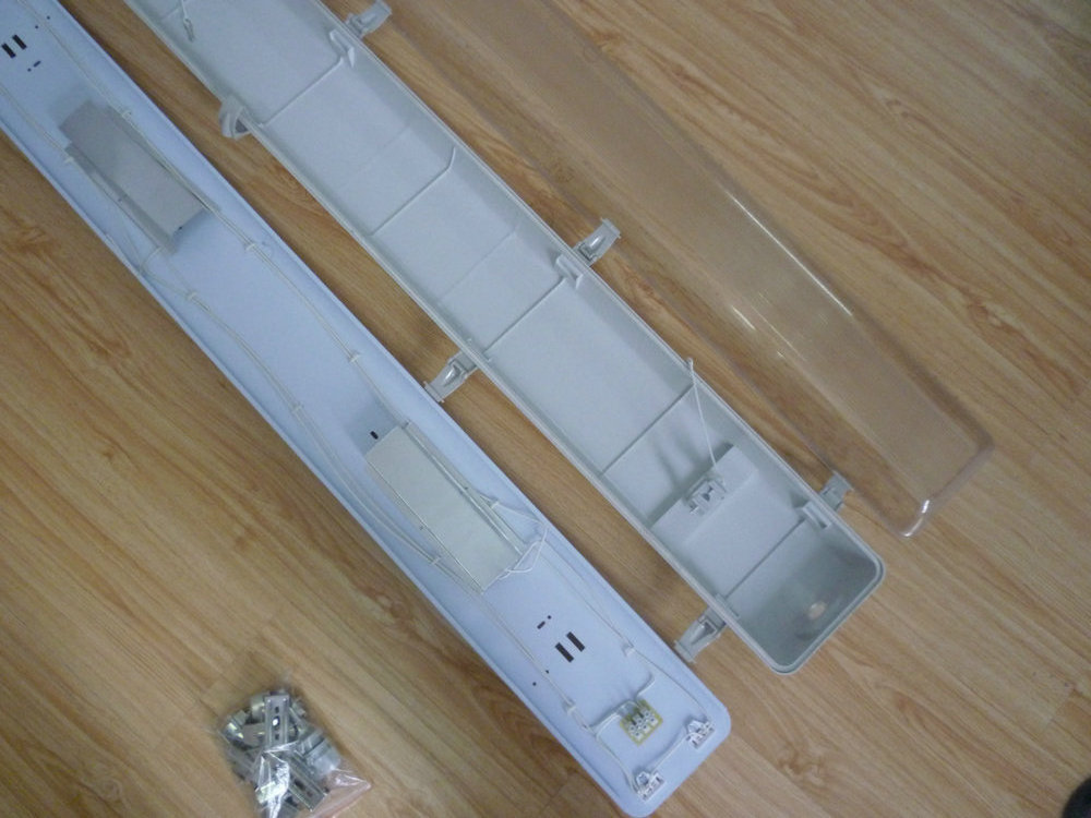 Replacement fluorescent light fixture led plastic cover