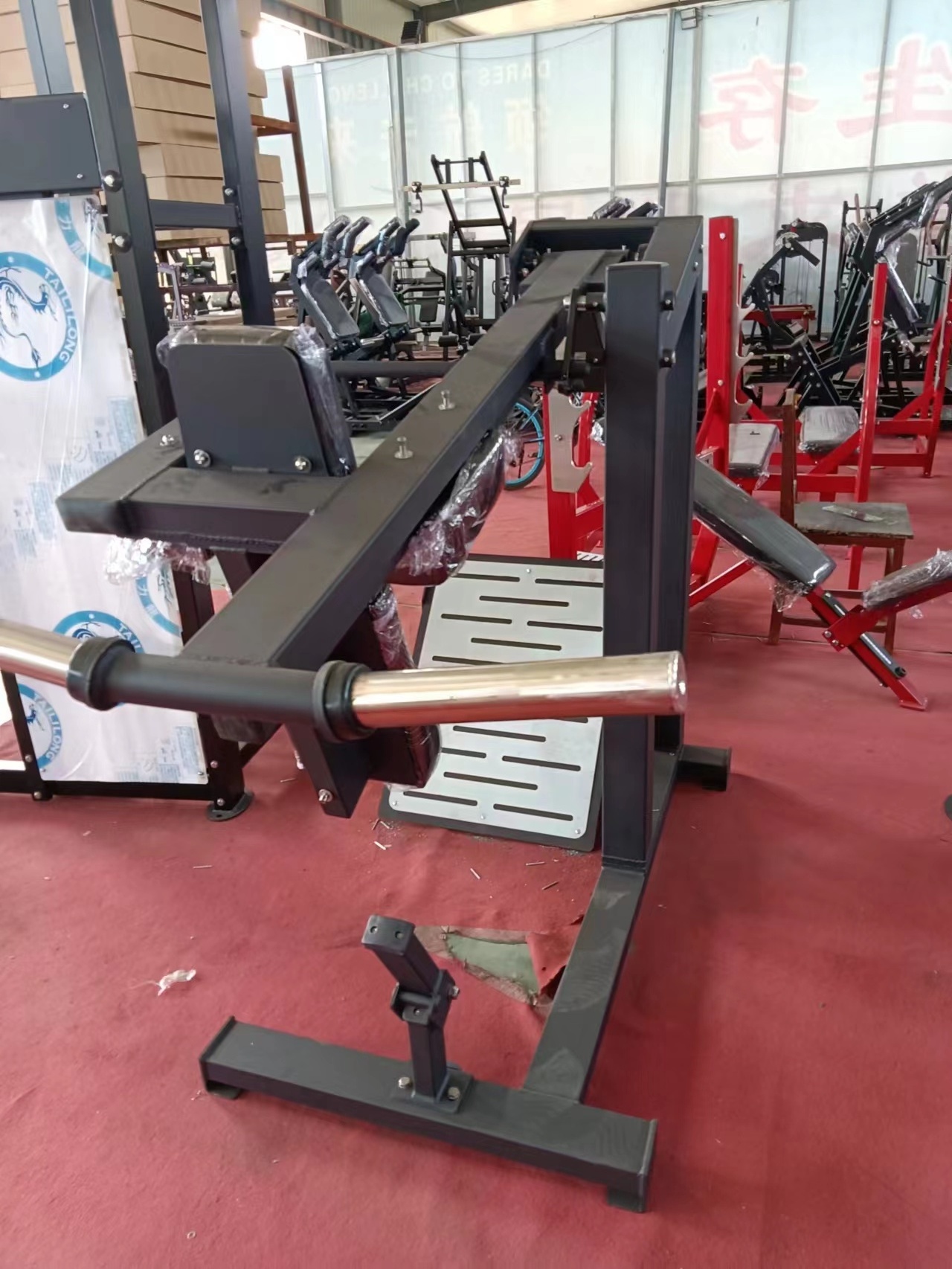 LongGlory Pendulum Squat High End Strength Plate Loaded Gym Fitness Equipment Machines Pendulum Squat Machine