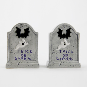 Halloween Tomb Stones Trick or Treat Ceramic Salt & Pepper Shaker 2 Piece Set