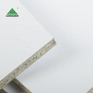 China Wholesaler Laminated Synchronized Melamine Chipboard Moisture Resistant Particle Board