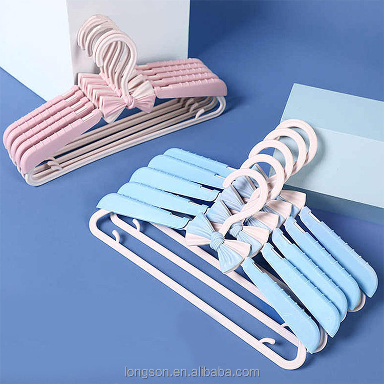 Retractable 2022 New Adjustable Kids Plastic Clothes Hangers With Bow For Children