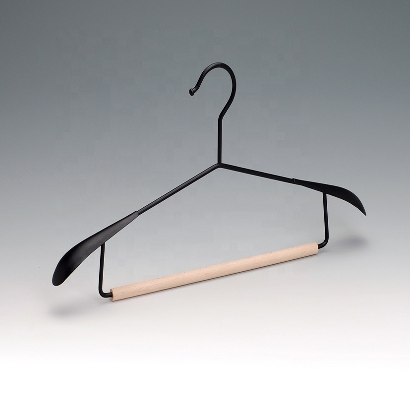 Wholesales Black Wood+Metal clothes hanger scarf hanger with wooden bar