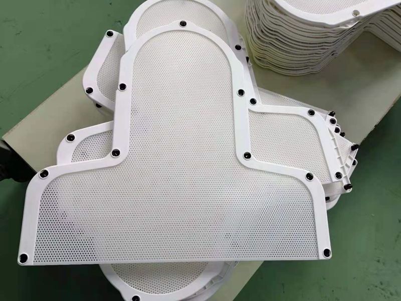 Thermoplastic radiotherapy Head-Neck-Shoulder mask for immobilization