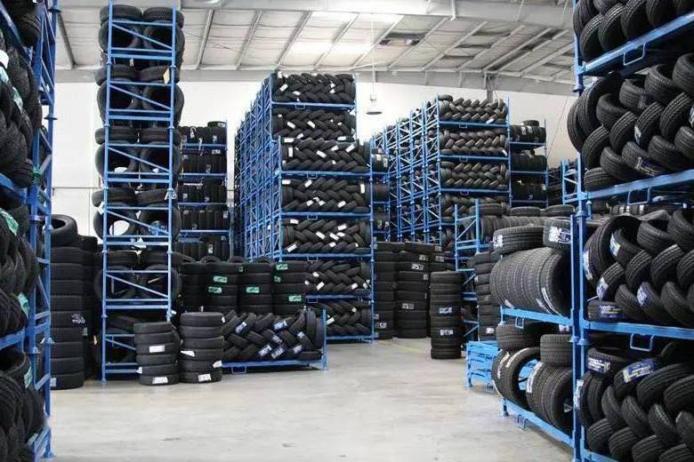 Katochi brand  Smooth pattern compactor tyre road roller tyres 14/70-20 13/80-20 OTR Tyres