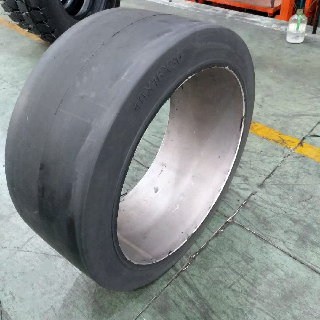 aircraft tow tractor solid loader tyres 40 x 16 x 30 press on solid tyre with rim for Airport Trailer