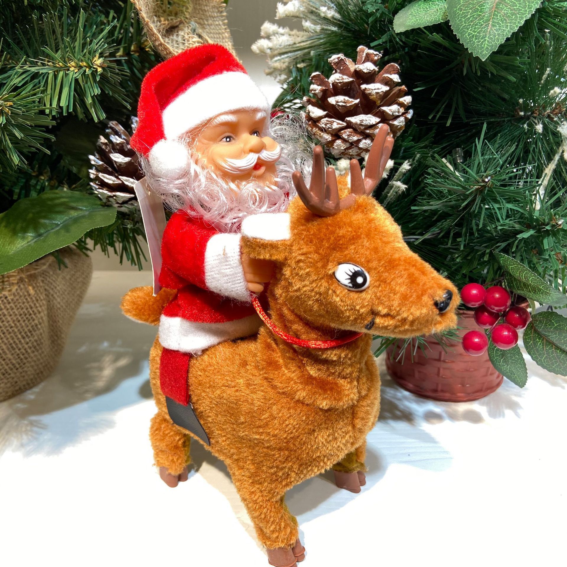 Hot Selling Small Santa Claus Ornament with Deer New Christmas Plush Toy Decoration Doll Toy Ornament