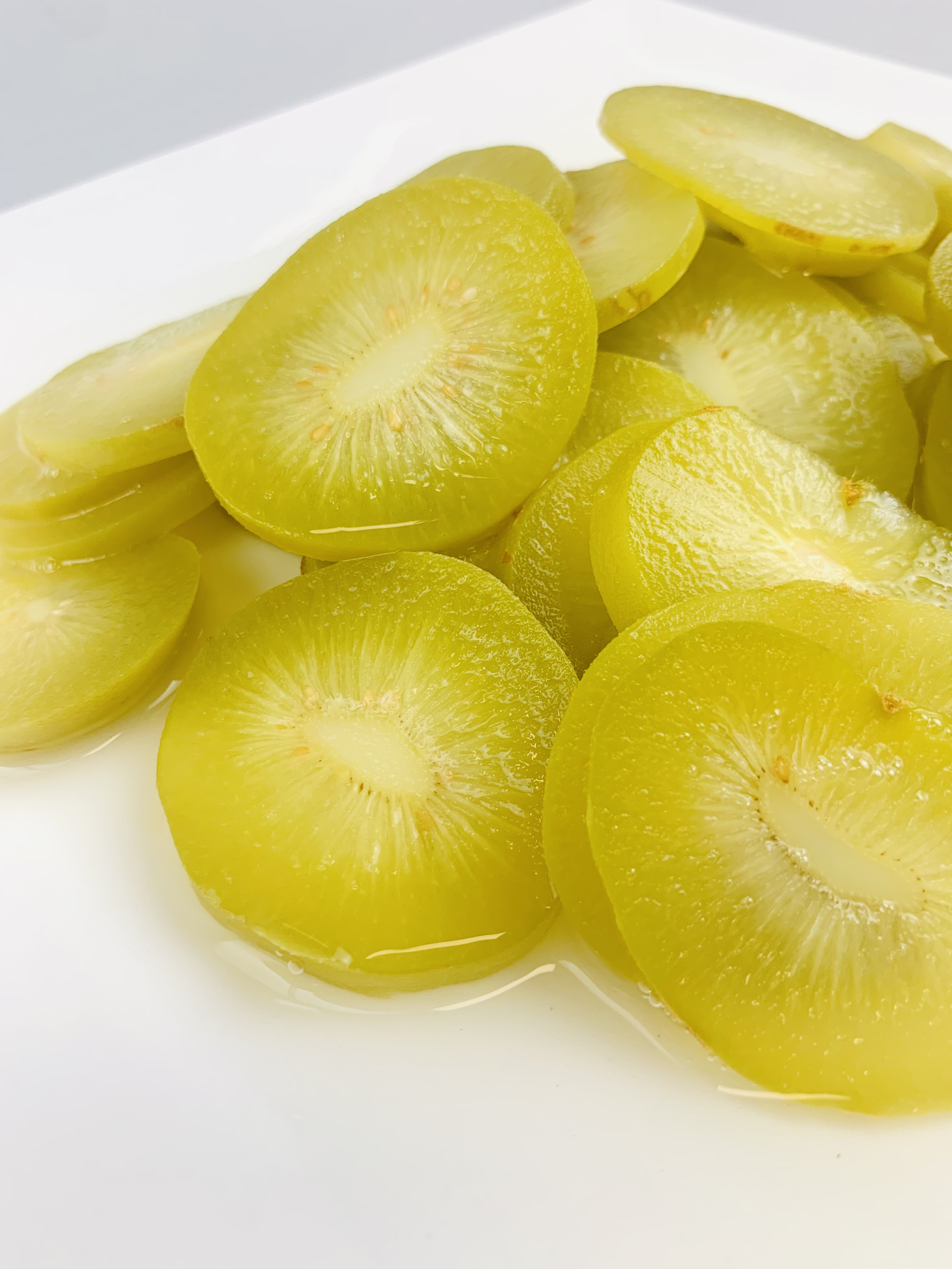 Hot sale Canned Kiwi Fruit in syrup Slices Canned Fruit factory price