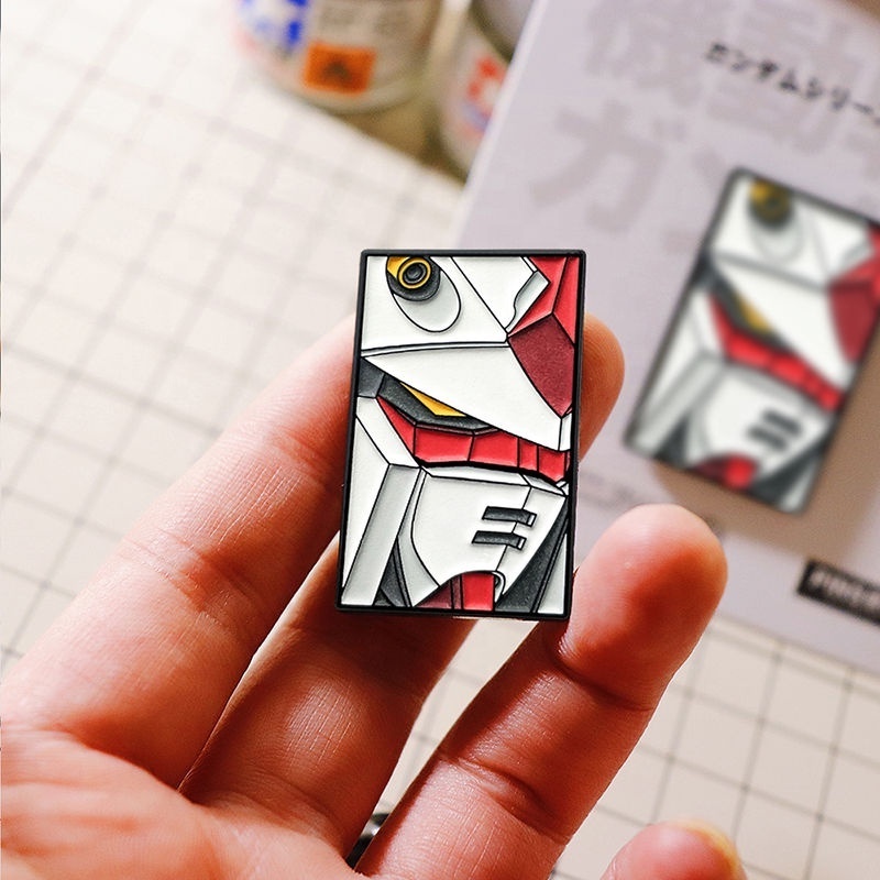 Hot Sell Metal Badge Personalized Anime Pins Ultraman Cartoon Pin Lapel Pin with Back Card