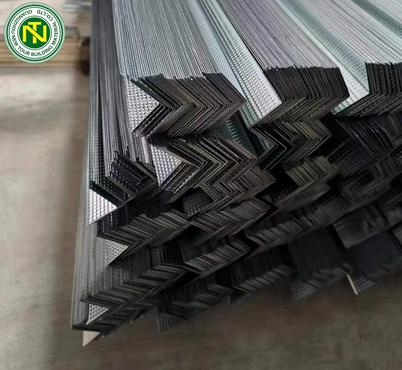 factory price Gypsum ceiling board accessories galvanized steel ceiling furring channel C channel wall angle sizes