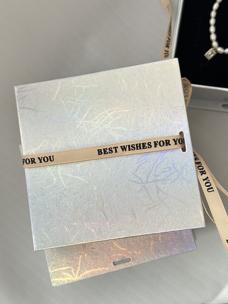 Personalized Decorative Rigid Cardboard Gift Packaging Custom magnet flip Square champion gold Jewelry Box