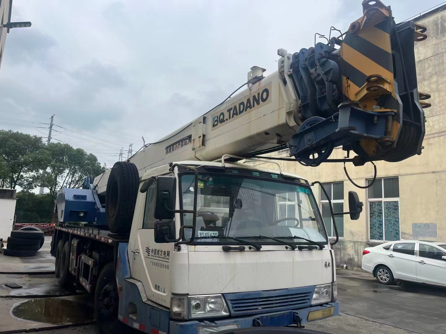 Cheap 25 Ton Rough Terrain TADANO Crane Second-hand Crane Truck In Good Condition